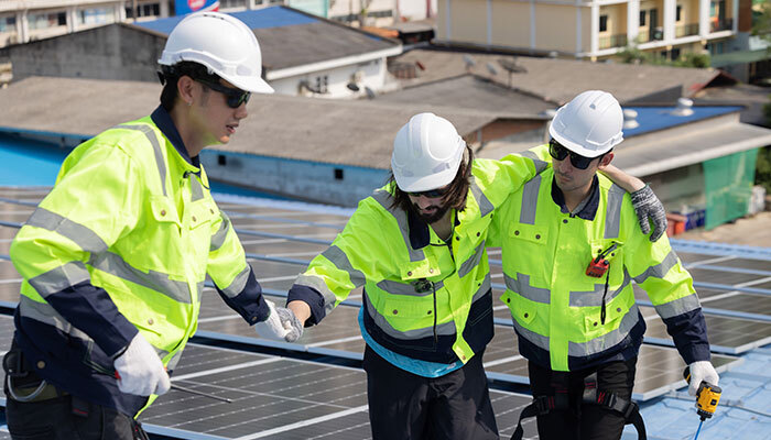 heat-stress-affected-worker2.jpg